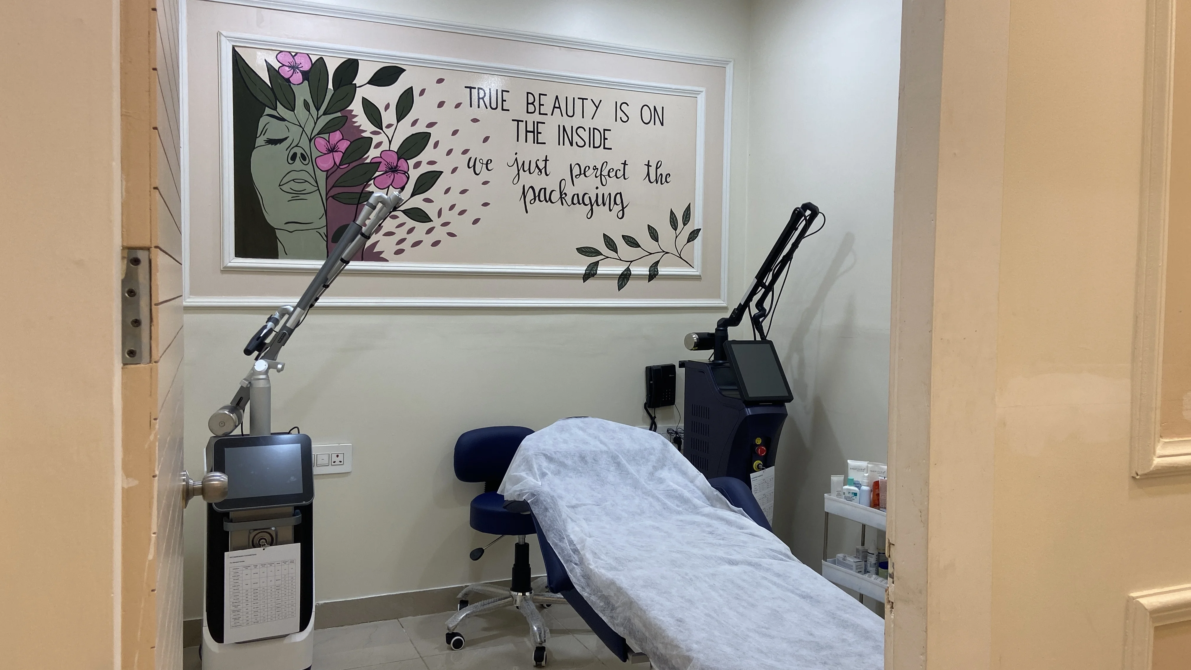 Laser treatment suite at Ixora